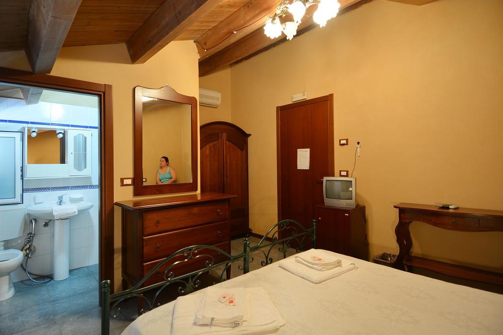 B&B La Castellana Марина-ди-Рагуза Экстерьер фото